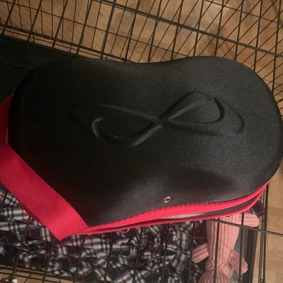 Nfinity cheer shoes - Picture 3 of 3